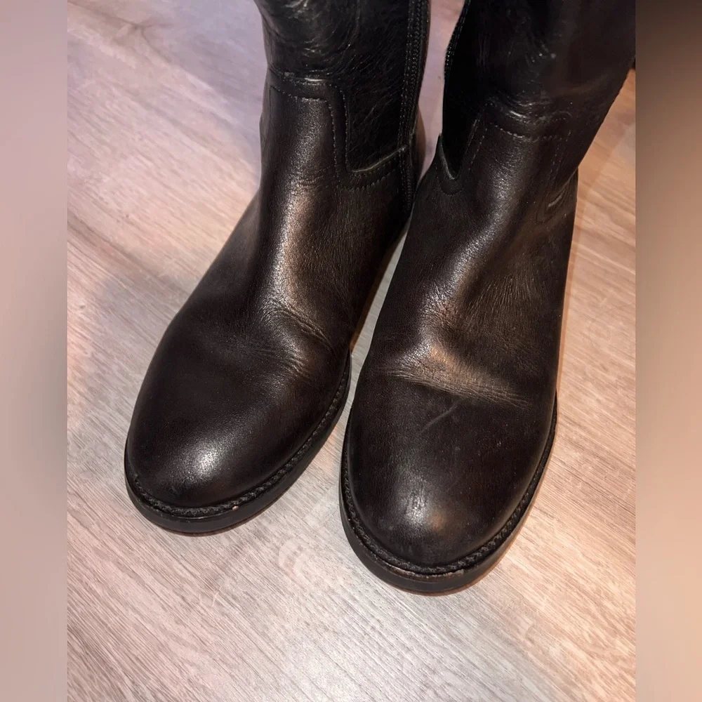 Tory Burch Kiernan Black Ridding Leather Boots size 6